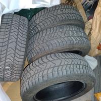 4 Gomme invernali Pirelli Snow Control 3