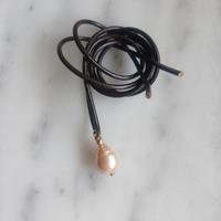 Collana con Grossa Perla Naturale Bagno Oro 18 kt