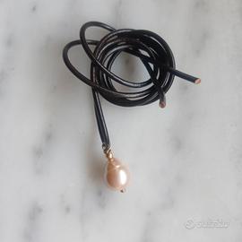 Collana con Grossa Perla Naturale Bagno Oro 18 kt