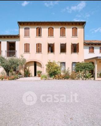 Villa indipendente in zona Cosniga