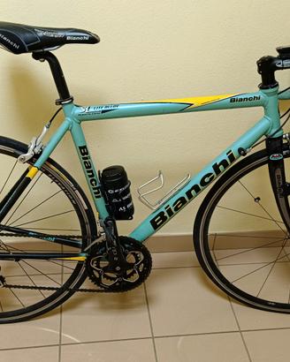Bici da corsa Bianchi in alluminio SL Lite Alloy 