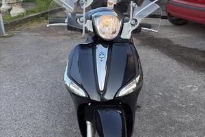 Liberty 125 ABS
