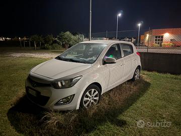 Hyundai i20 i20 1.2 5P Sound Edition