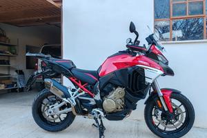 Multistrada V4 S Travel & Radar 2021  akrapovic 