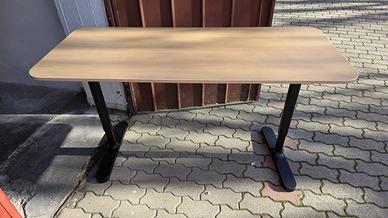 SCRIVANIA IKEA BEKANT 140X60