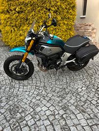 Moto CF700