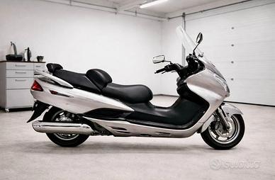 Burgman 400 Suzuki Scooter