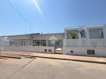 VILLA A SCHIERA A CORIGLIANO-ROSSANO