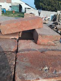 Mottoni antichi per faccia vista