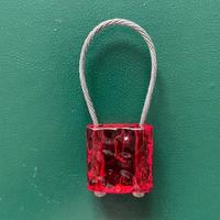 Portachiavi vintage in plastica ed acciaio