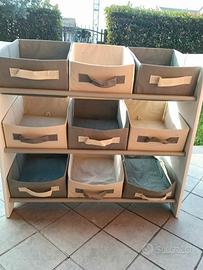 mobiletto aperto portagiochi