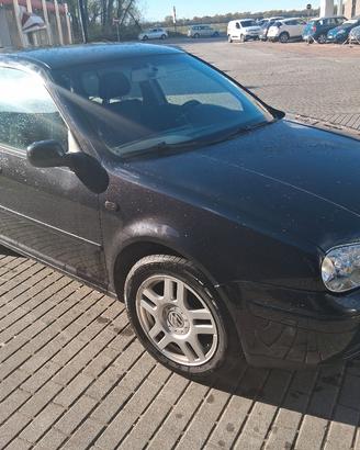 golf benzina/gpl 1.6 16 v del 2002 160000 km