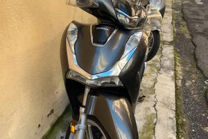 SCOOTER HONDA SH 150