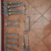 93 ganci per espositori