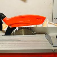 Sega circolare con banchetto Einhell TKS 15/250 UV