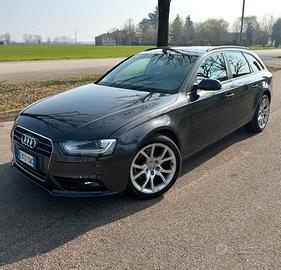 Audi A4 2.0 Tdi 143 cv Automatica