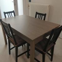 Tavolo allungabile 4/6 persone + 4 sedie