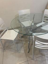 Tavolo in vetro + 4 sedie bianche