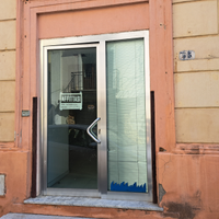 Ampio magazzino commerciale libero da subito