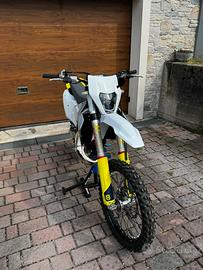 Husqvarna tc 125 2023 targata