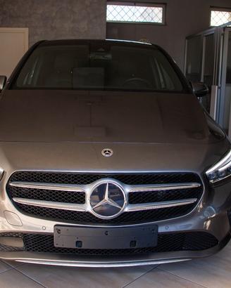 Mercedes-benz B 180 D Automatic Premium