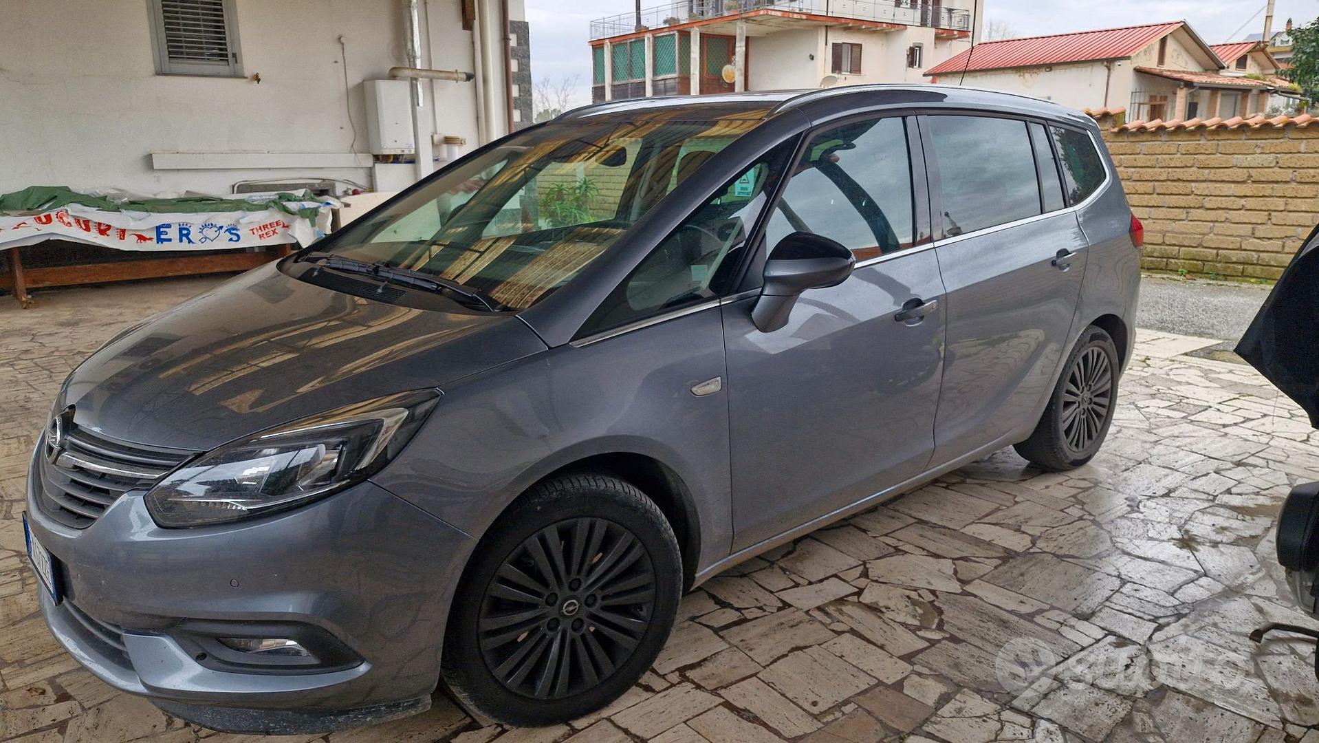 Opel Zafira 2019 photo 2