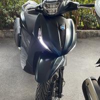 Piaggio Beverly 400 hpe S
