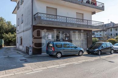 Negozio Casarsa della Delizia [504VCG]