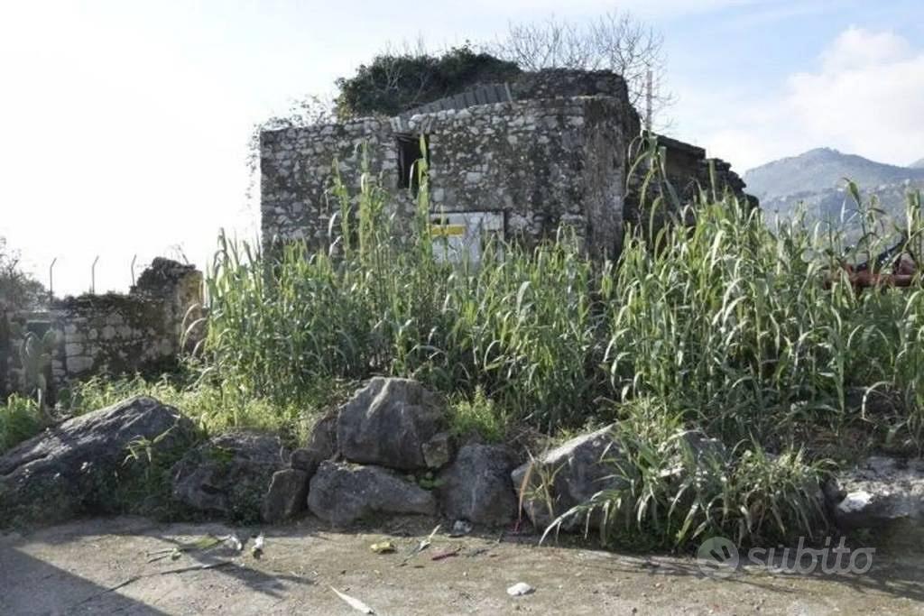 Rustico / Casale di 60 m² con 1 locale e box auto - Vista 5