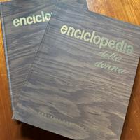 Set due volumi vintage “Enciclopedia delle donne”