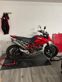 Ducati Hypermotard 1100