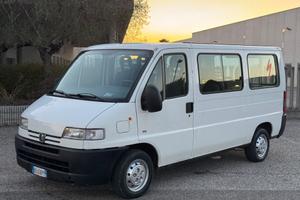 Peugeot Boxer 2.8 HDi 127cv 9 posti