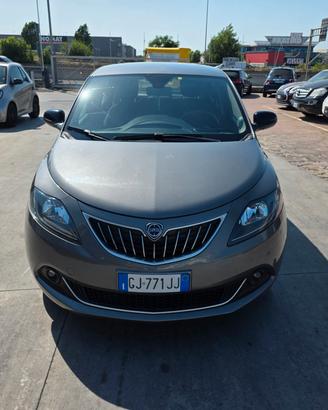 Lancia Ypsilon 1.0 FireFly 5 porte S&S Hybrid Ecoc