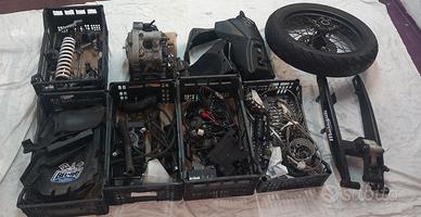 Pezzi di ricambio moto malaguti xsm 125 del 2019