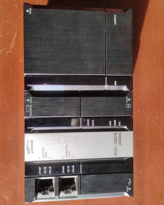 Plc Omron NJ301 plc