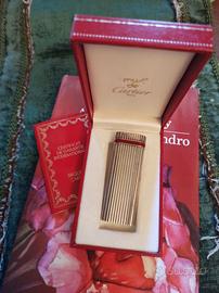 Accendino Cartier in argento massiccio