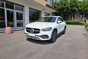 MERCEDES GLA (H247) GLA 250 e hybrid E...