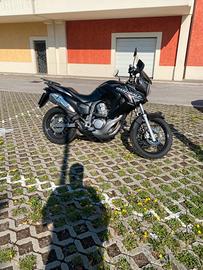 Honda transalp 700