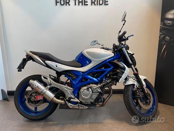 Suzuki Gladius