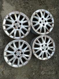 4 cerchi in lega da 16 Opel corsa