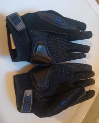 guanti da moto 
