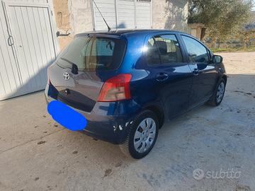 TOYOTA Yaris 1.4 d4d anno 2007 cambio automatico