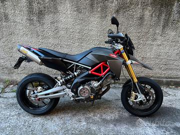 Aprilia Dorsoduro 750 factory A2
