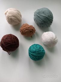 Set gomitoli di lana