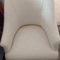 2 Poltrone design moderne color crema