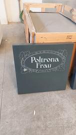 Poltrona Frau insegna negozio