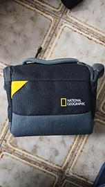 Borsa Fotocamera National Geographic

NG E1 2360