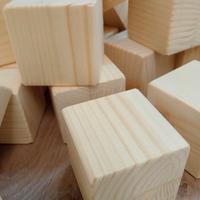 50 PZ segnaposto cubi in legno 