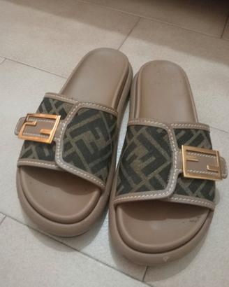 !!Fendi originale!! Sandali Fendygraphy