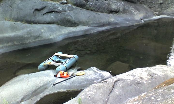 2 pontoon boats gonfiabile,con progetti etc,leggi